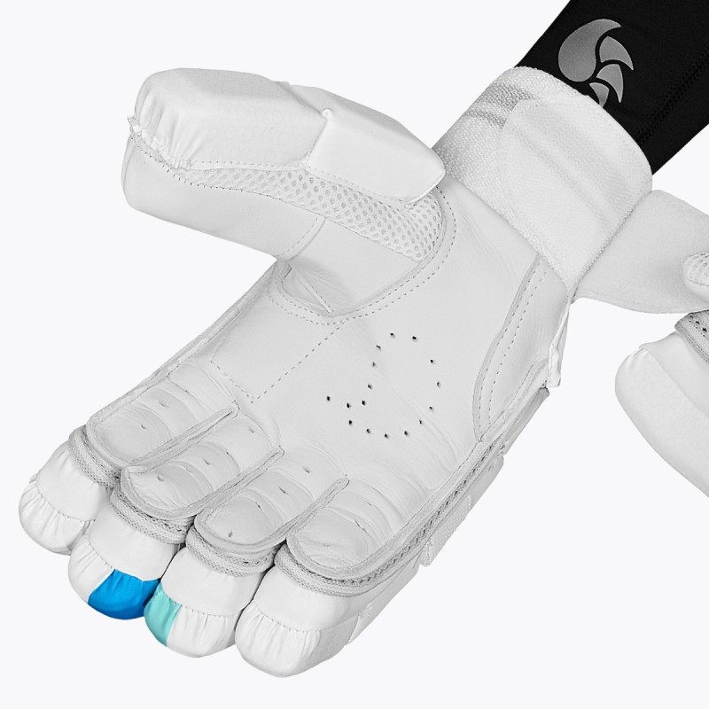 DSC Cynos 2020 Batting Gloves